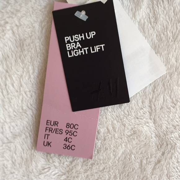 light fit triangle push up bra by H&M - Picture 5 of 8